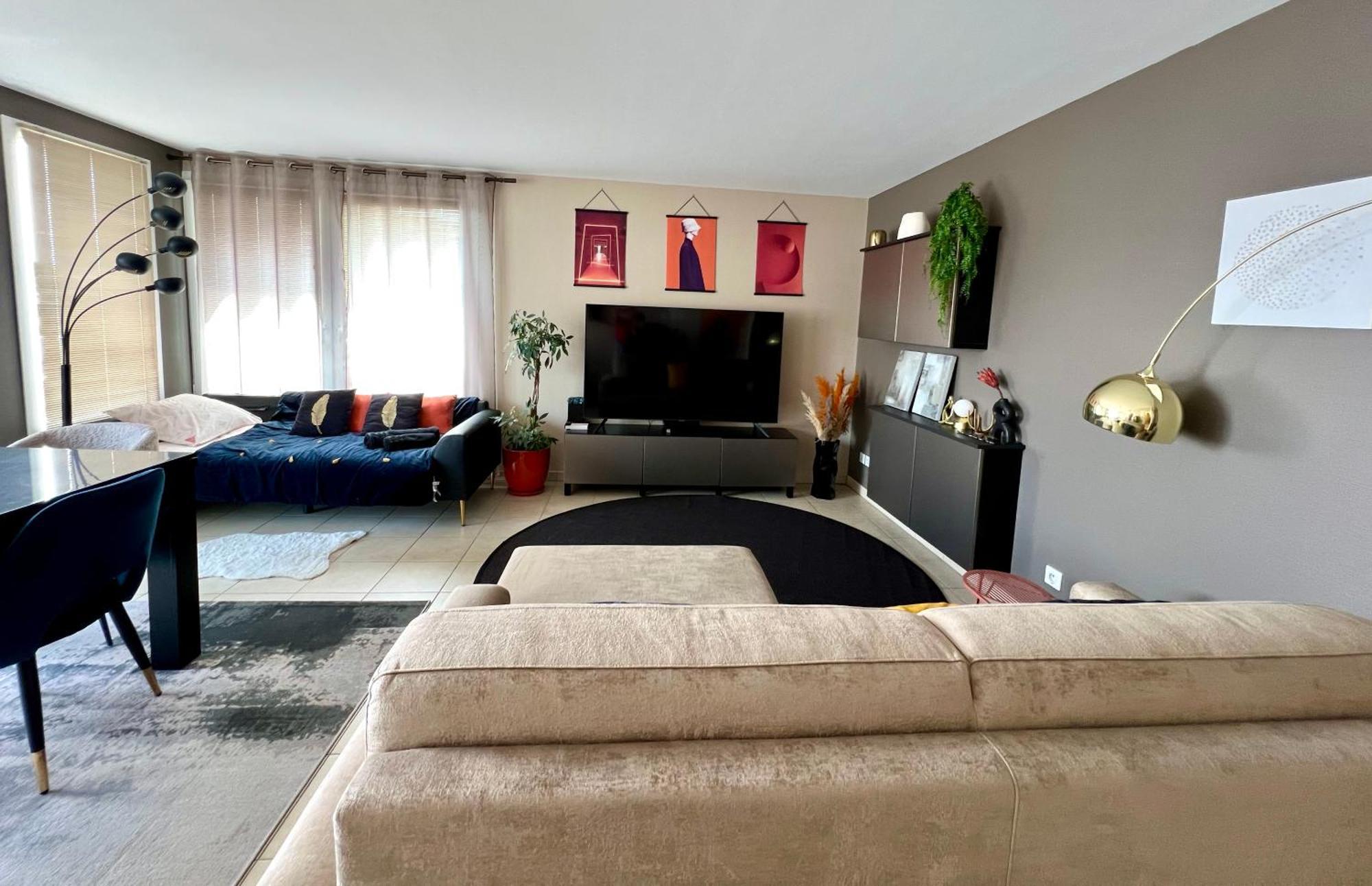 Appartement Climatise 3 Etoiles T3 Chic A Avec Billard Et Terrasse Straatsburg